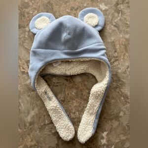 Columbia light blue hat with ears, lined with faux Sherpa, OS but fits 2-3 yo.